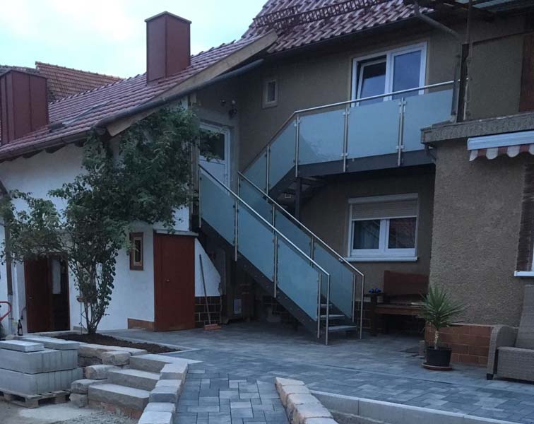 Einfamilienhaus Stahltreppe Planung Ingenieurbüro Statik Behr
